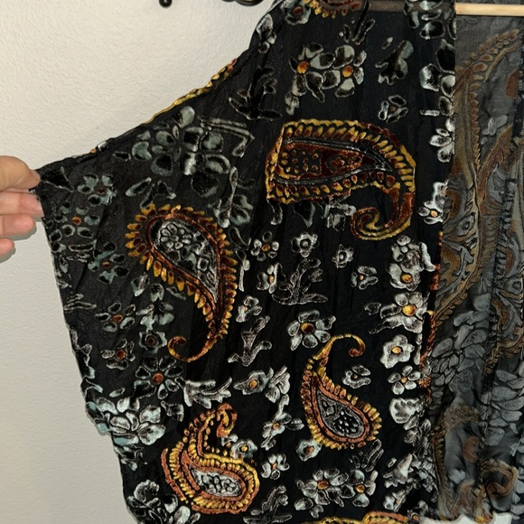 UMGEE VELVET BURNOUT KIMONO FLORAL PAISLEY SIZE S/M - Picture 2 of 6